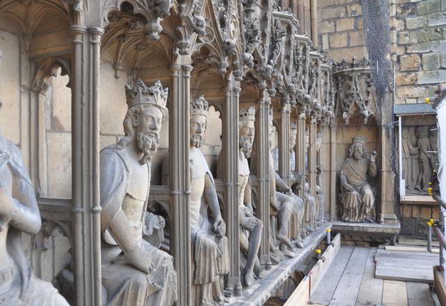 Stone carvings at Lincoln Cathedral 