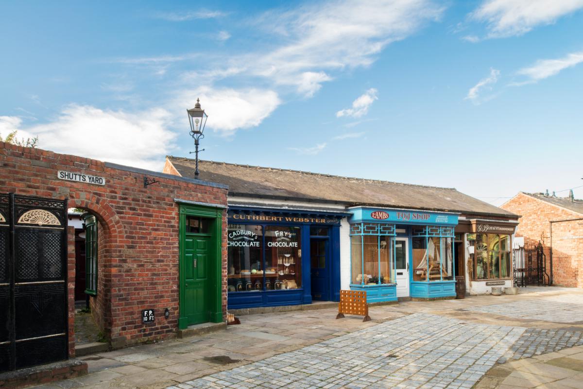 Image of a replica Victorian street.