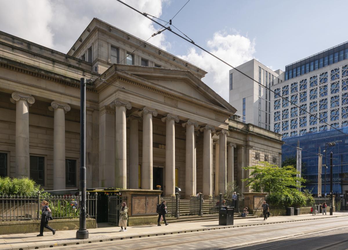 Manchester art gallery a stone gallery with portico