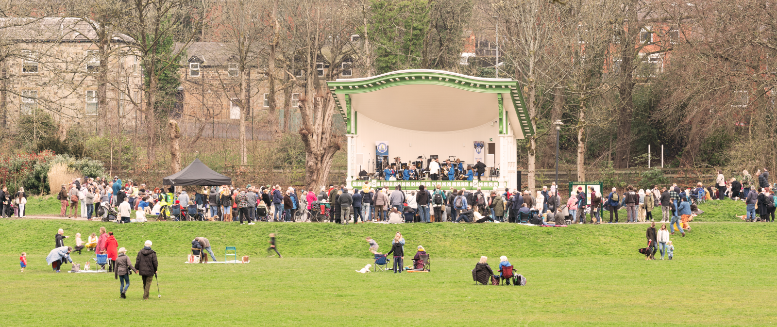 A shot of the bandstand in use from a distance. Image credits: Gavin Stewart.