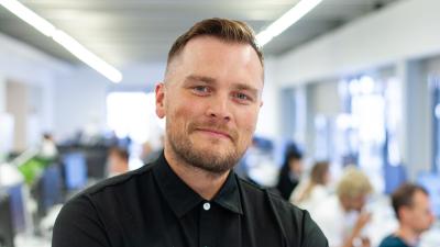 A man in a black shirt