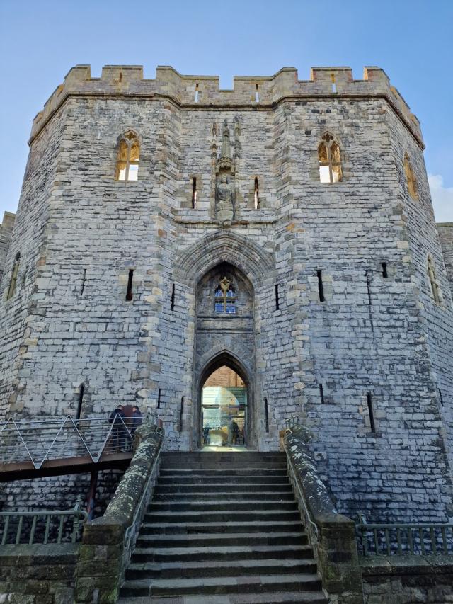 External image of the front elevation at the King's Gate, Caernarfon Castle.